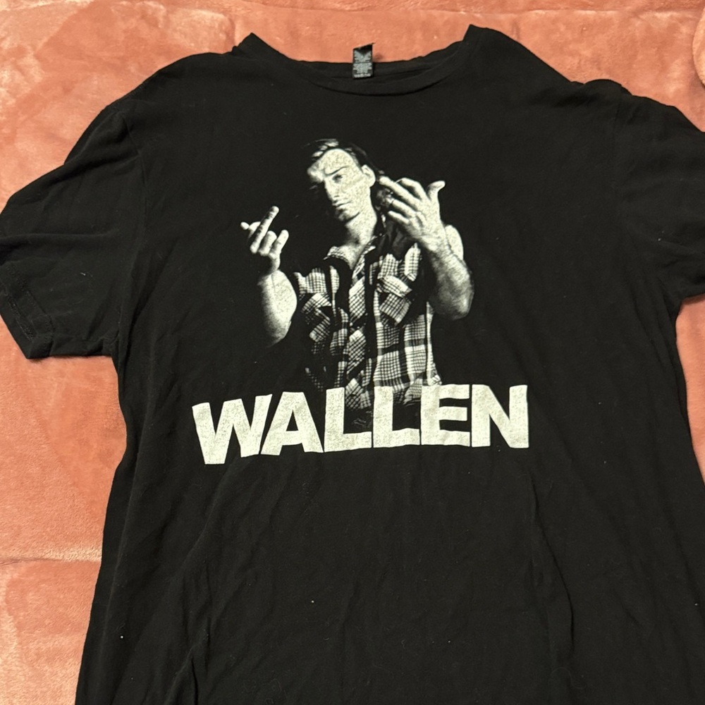 Morgan Wallen concert merch